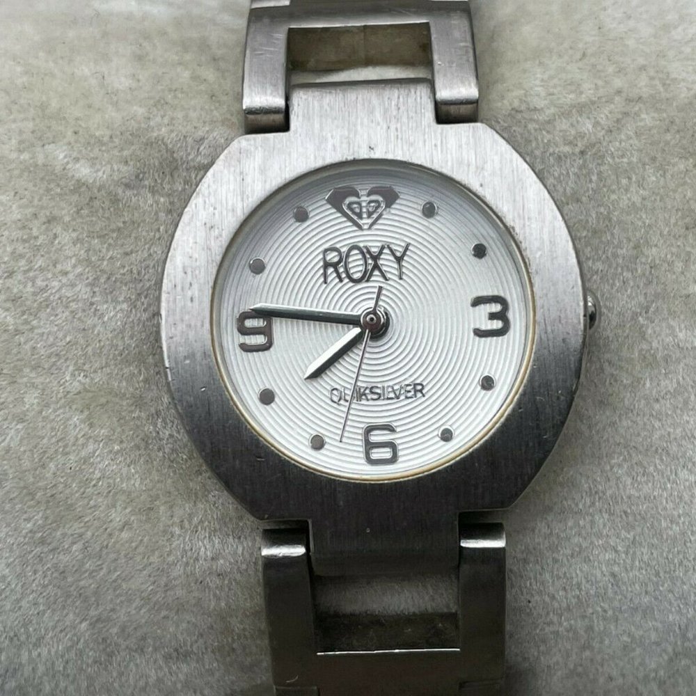 Roxy Quiksilver Ladies Wrist Watch Analog Silver Tone Quartz Metal Band Watch - Picture 9 of 12